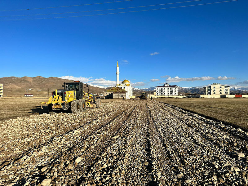 İLÇEMİZ CUMHURİYET MAHALLESİNE YENİ BİR YOL KAZANDIRILDI